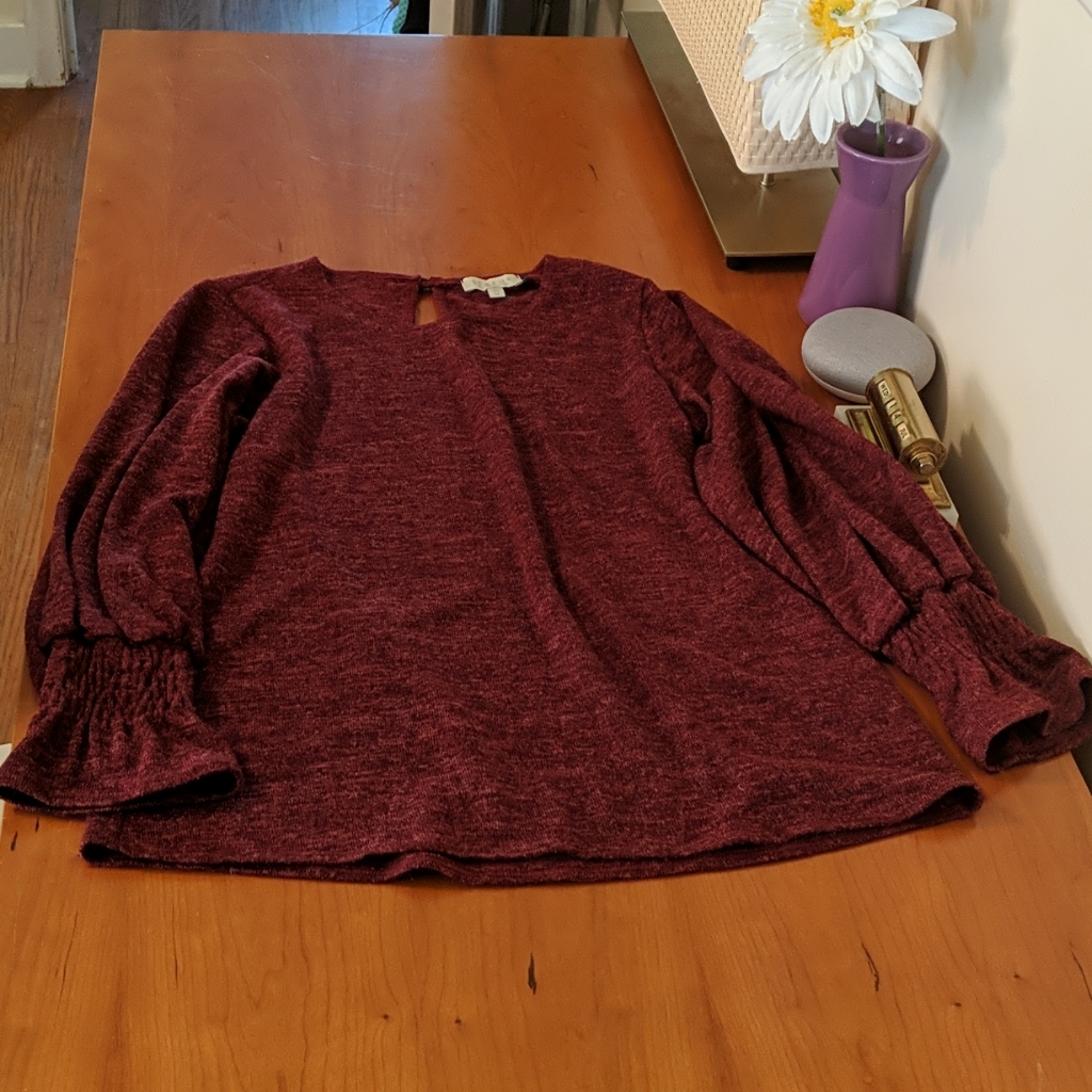 Status Sweater
